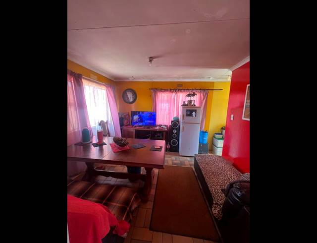 2 BEDROOM HOUSE FOR SALE IN MAOKENG